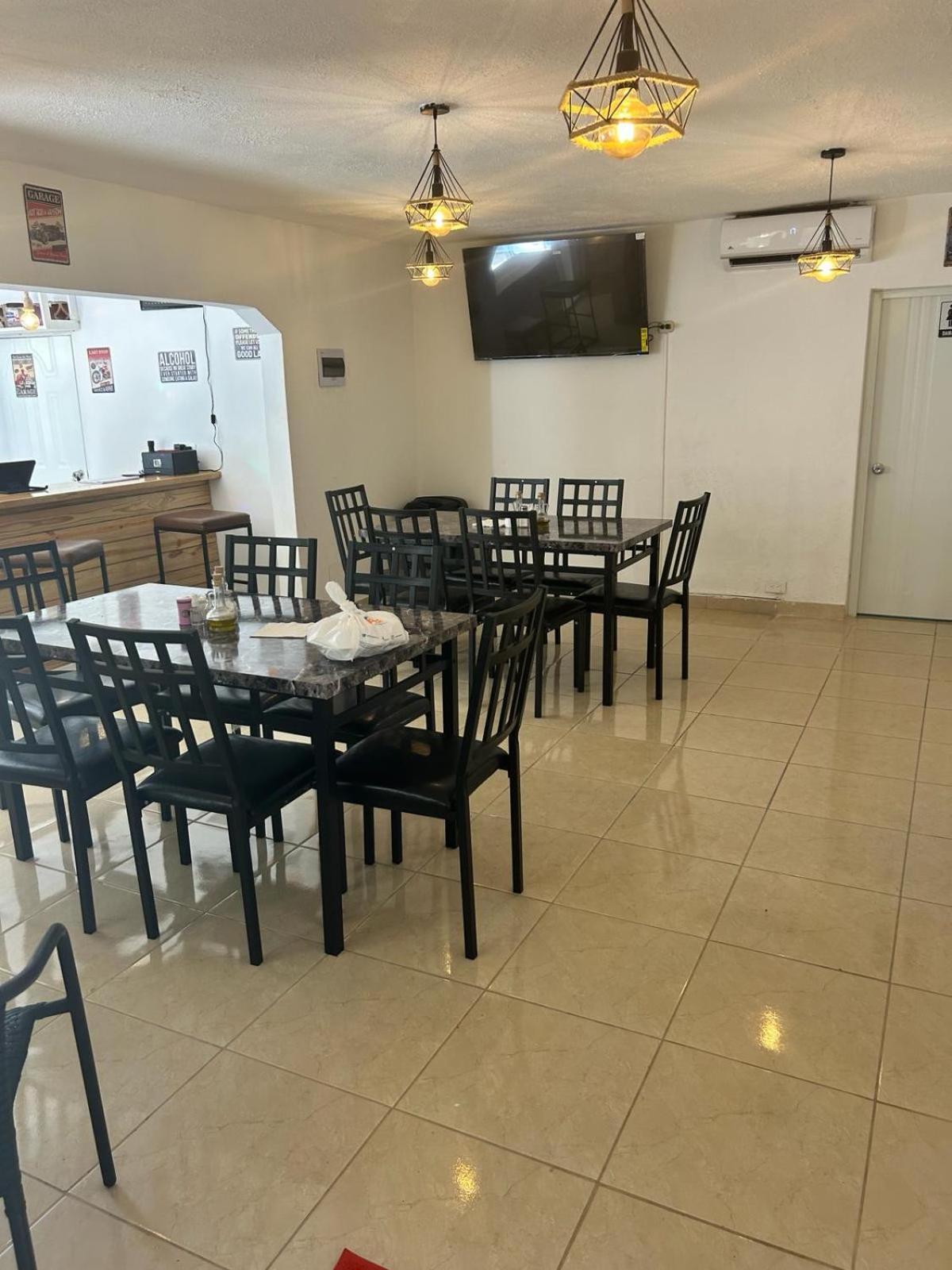 Hillmon'S Hotel Bar Lounge Sosúa Εξωτερικό φωτογραφία
