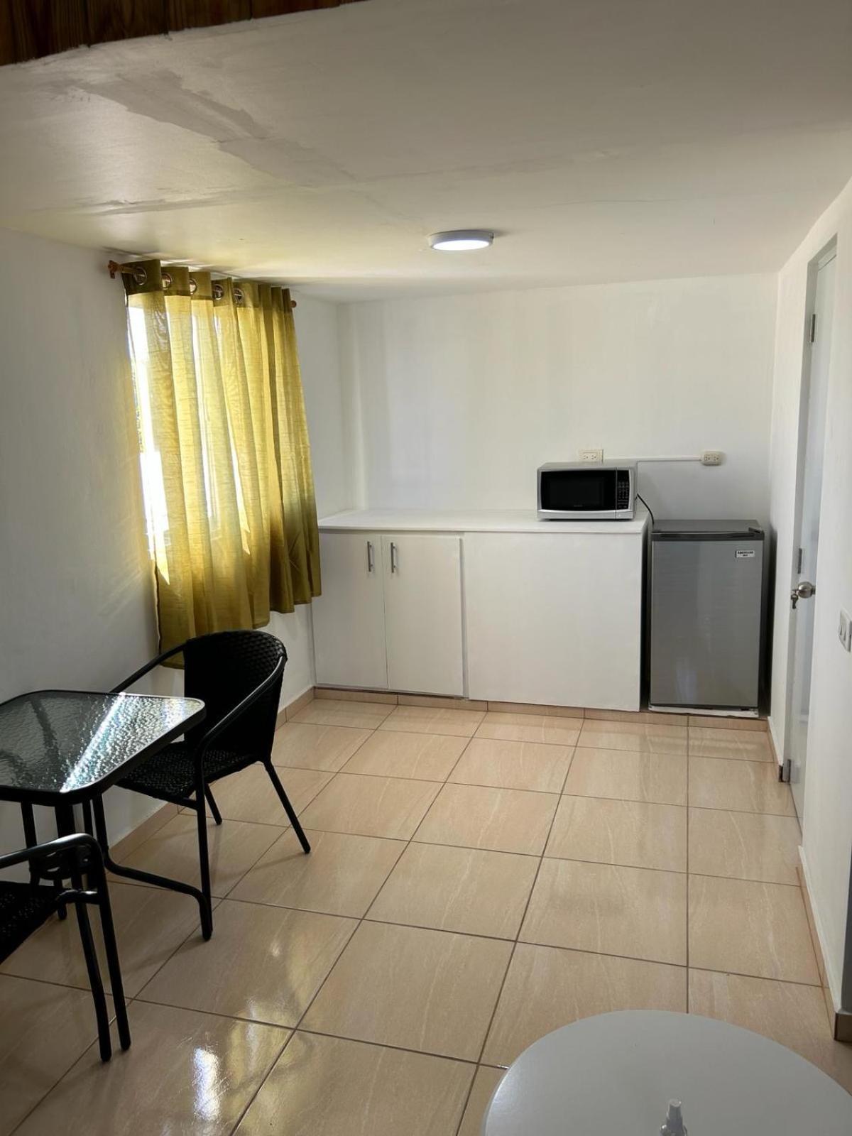 Hillmon'S Hotel Bar Lounge Sosúa Εξωτερικό φωτογραφία